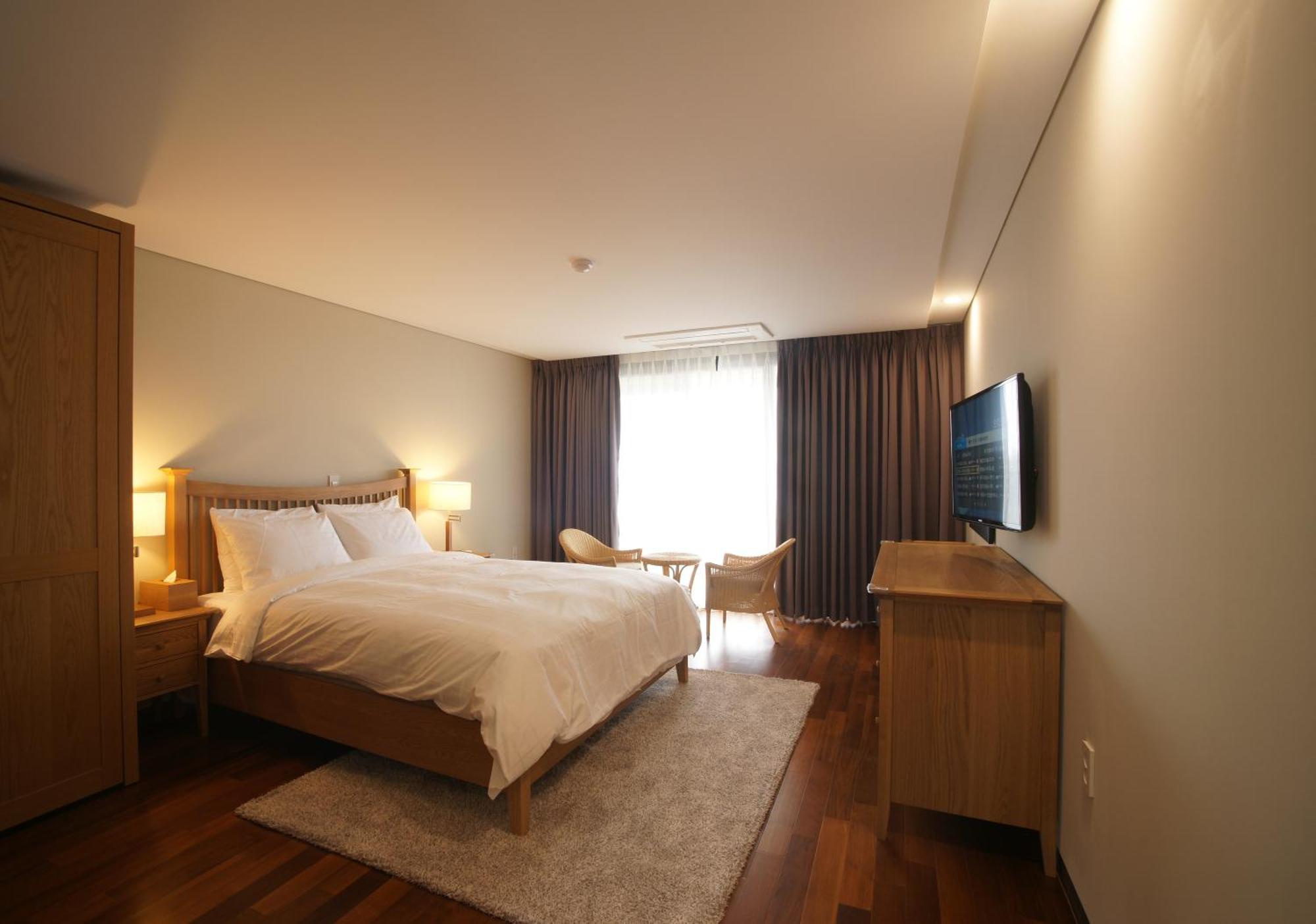 Illeinn Hotel Seogwipo Eksteriør billede